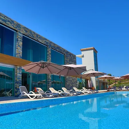 Villa Bodrum Adabuku Luks 2+1 Ozel Plaj Ve Havuzlu *