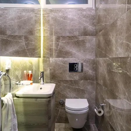 Bodrum Adabuku Luks 2+1 Ozel Plaj Ve Havuzlu Villa *