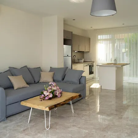 Bodrum Adabuku Luks 2+1 Ozel Plaj Ve Havuzlu *