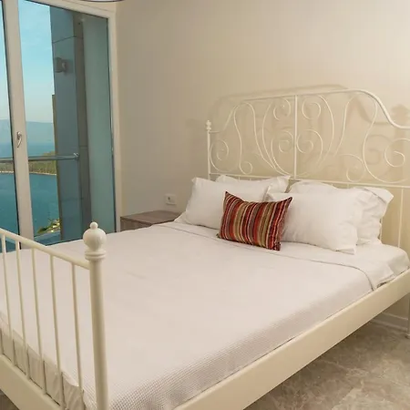Villa Bodrum Adabuku Luks 2+1 Ozel Plaj Ve Havuzlu *